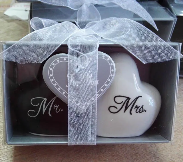 
Ywbeyond heart shaped mr and mrs Ceramic Salt and Pepper Shakers Wedding Favour, Party Souvenirs guests 