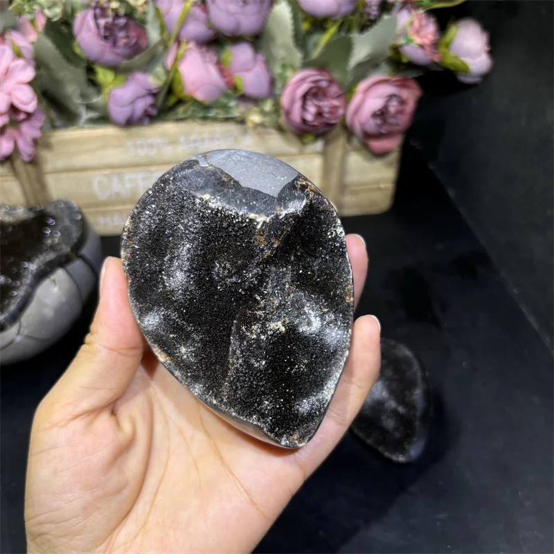 wholesale Natural Crystal Craft Black Druzy Geode Septarian Gemstone Heart Septarium Egg For Decoration