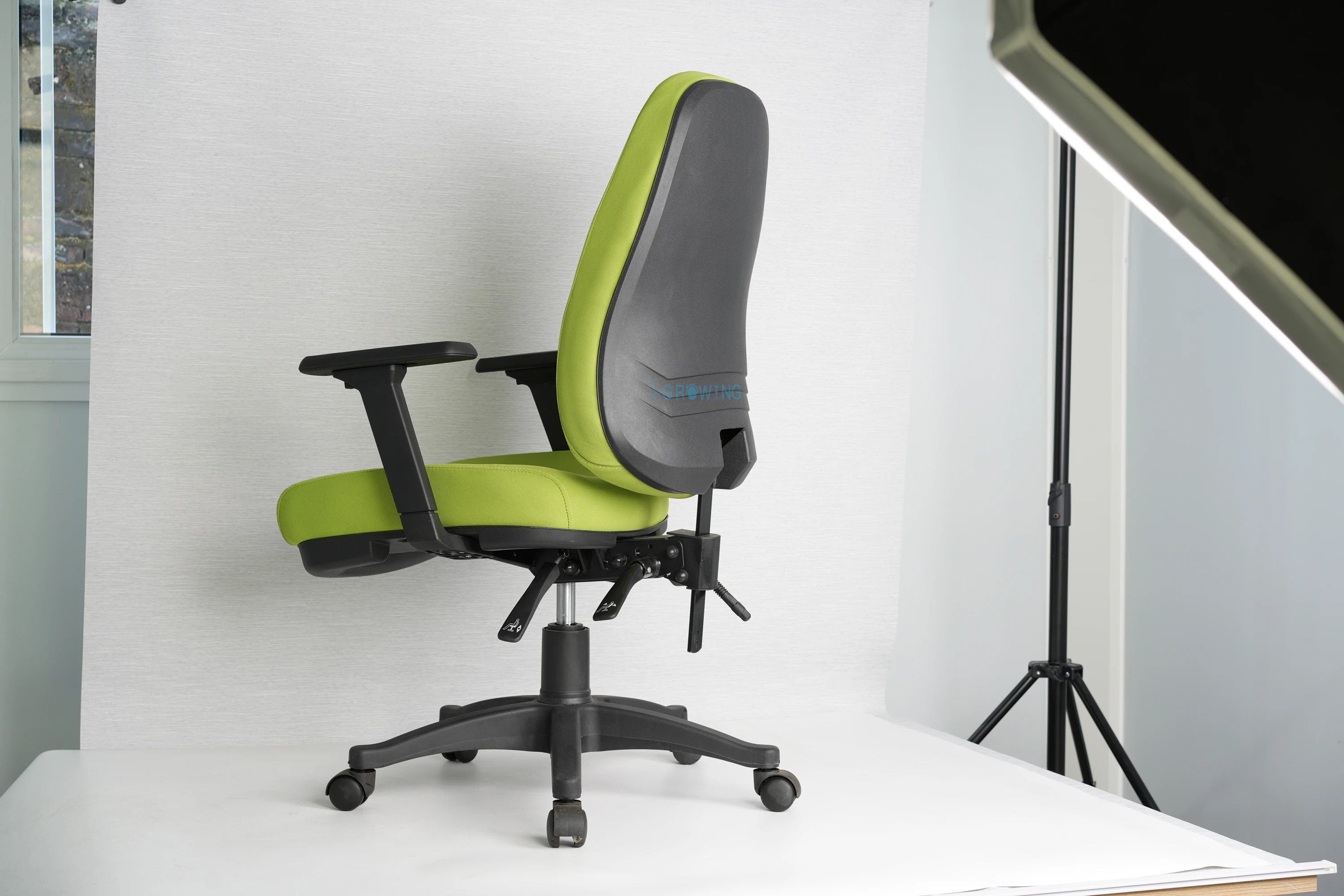 Colorful Modern Ergonomic Office Chair Lift Swivel Executive Staff Chair with Fabric Coating for Student Studying