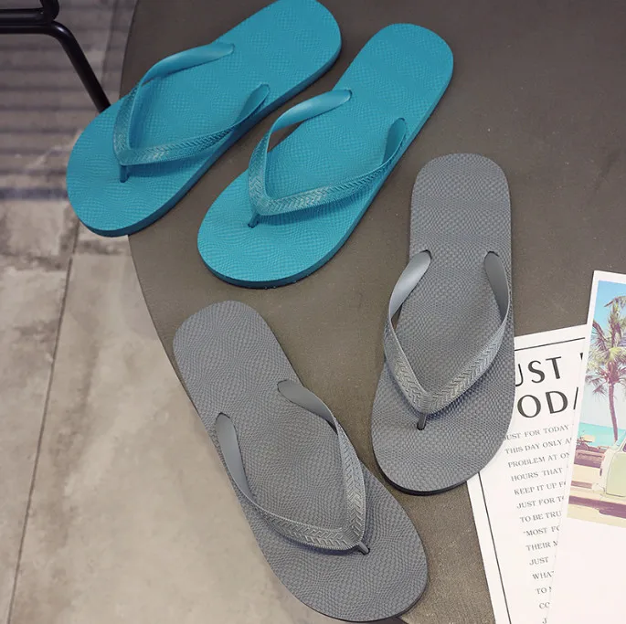 2023 new design slippers flip flop for men Summer Rubber Beach Bathroom Shower Cheap Slides Flip Flops