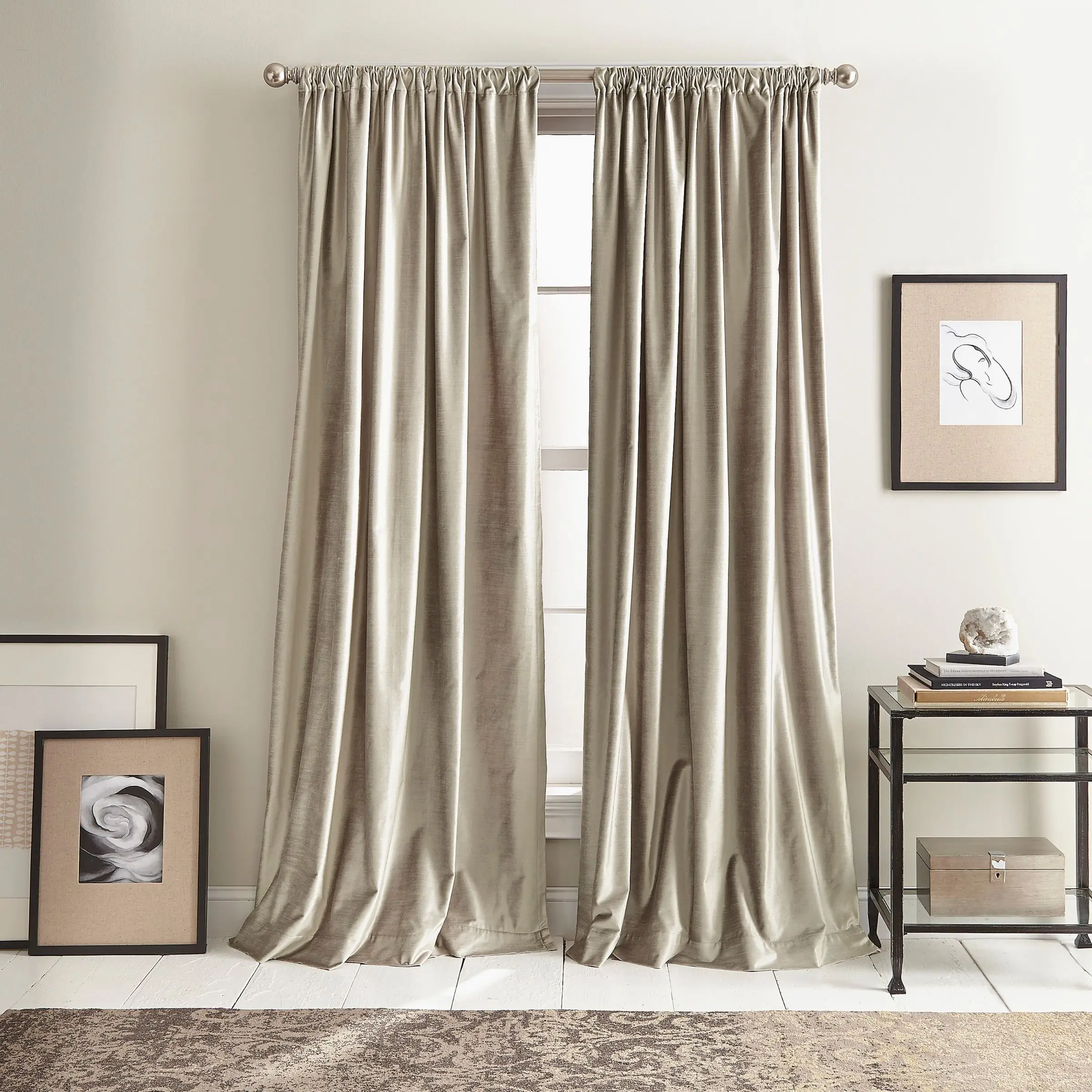Luxury Curtain Blackout Hotel Living Room Blackout Curtain 2 Panel Ready Made Thick Velvet Blackout Curtains in Guangzhou