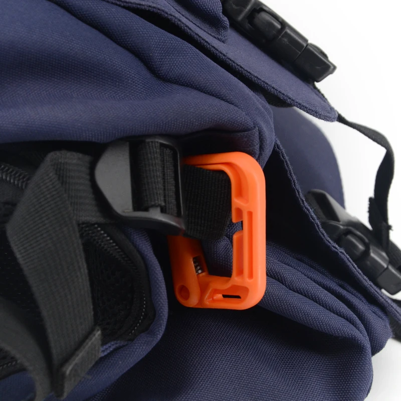 Wholesale Tactical Multipurpose Small D-Ring Locking Hanging Hook Tactical Link Snap Keychain