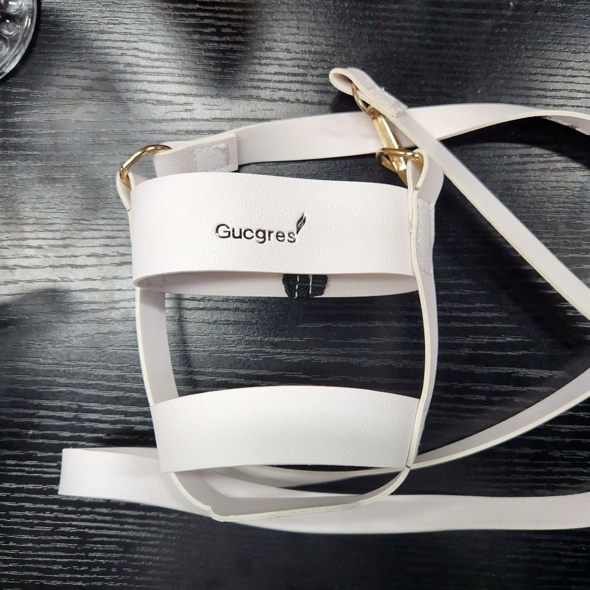 Customized logo pattern light luxury leather cup cover, insulated and waterproof universal silicone cover