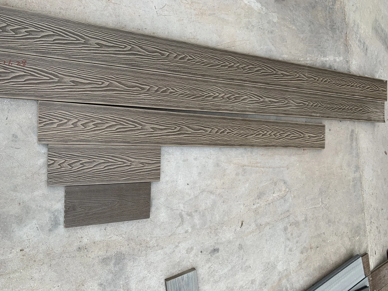 Cheap 3D Wood Grain Wpc Ipe Wood Flooring Price Terrace Outdoor Teak Composite Decking for Swimming Pool Garden Flooring