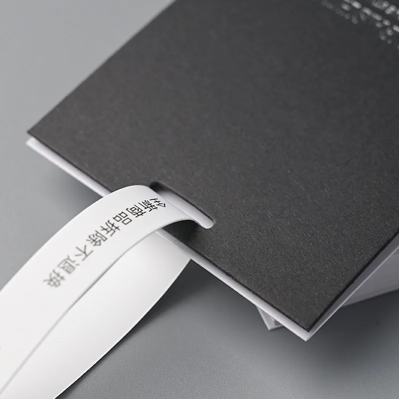 Custom Luxury Fabric Hang Tags Clothing High Quality Metal Embossed Foil Stamping Technique Thank You Card Textile