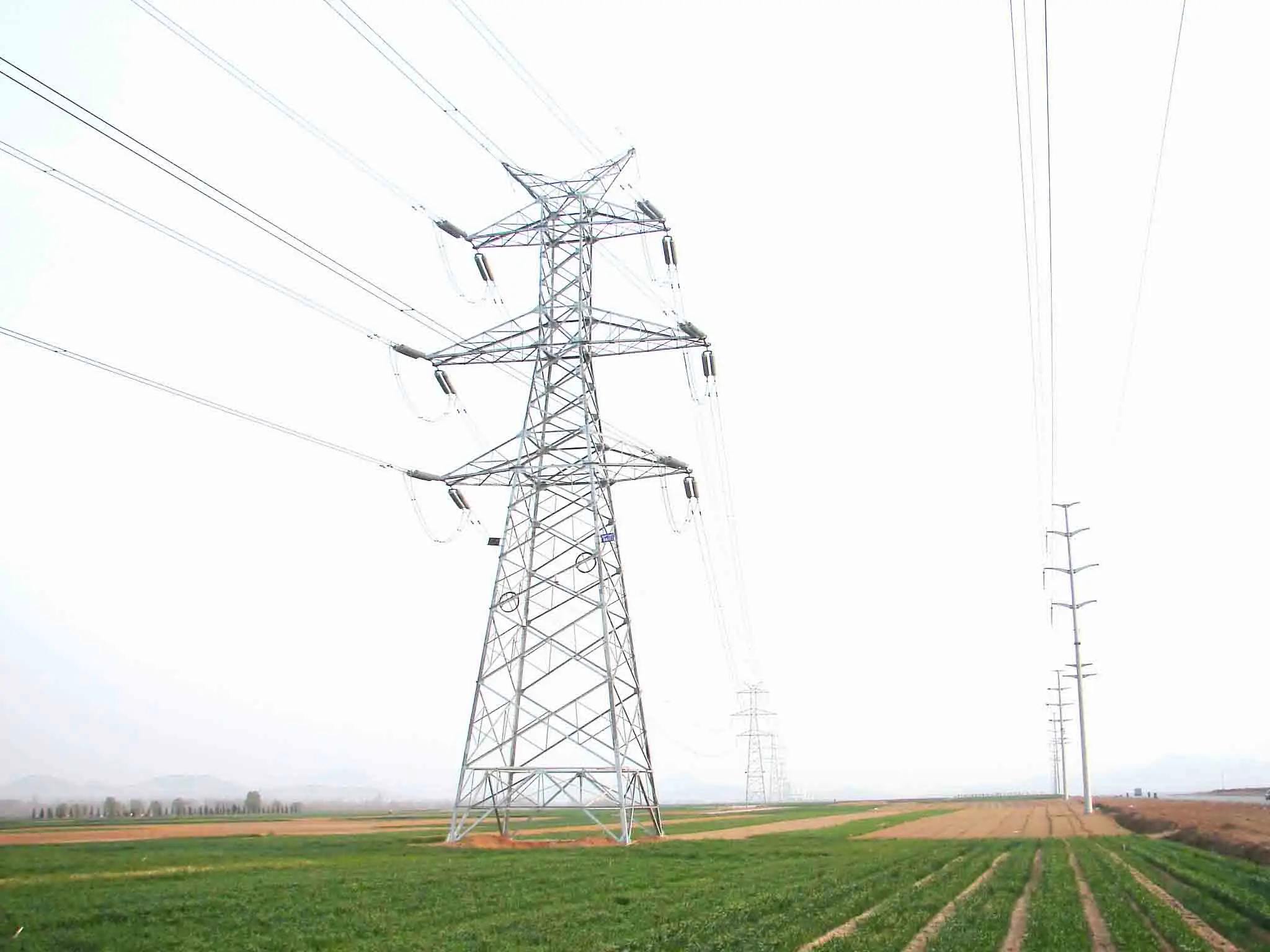 certificated 110KV electrical pylons transmission tower