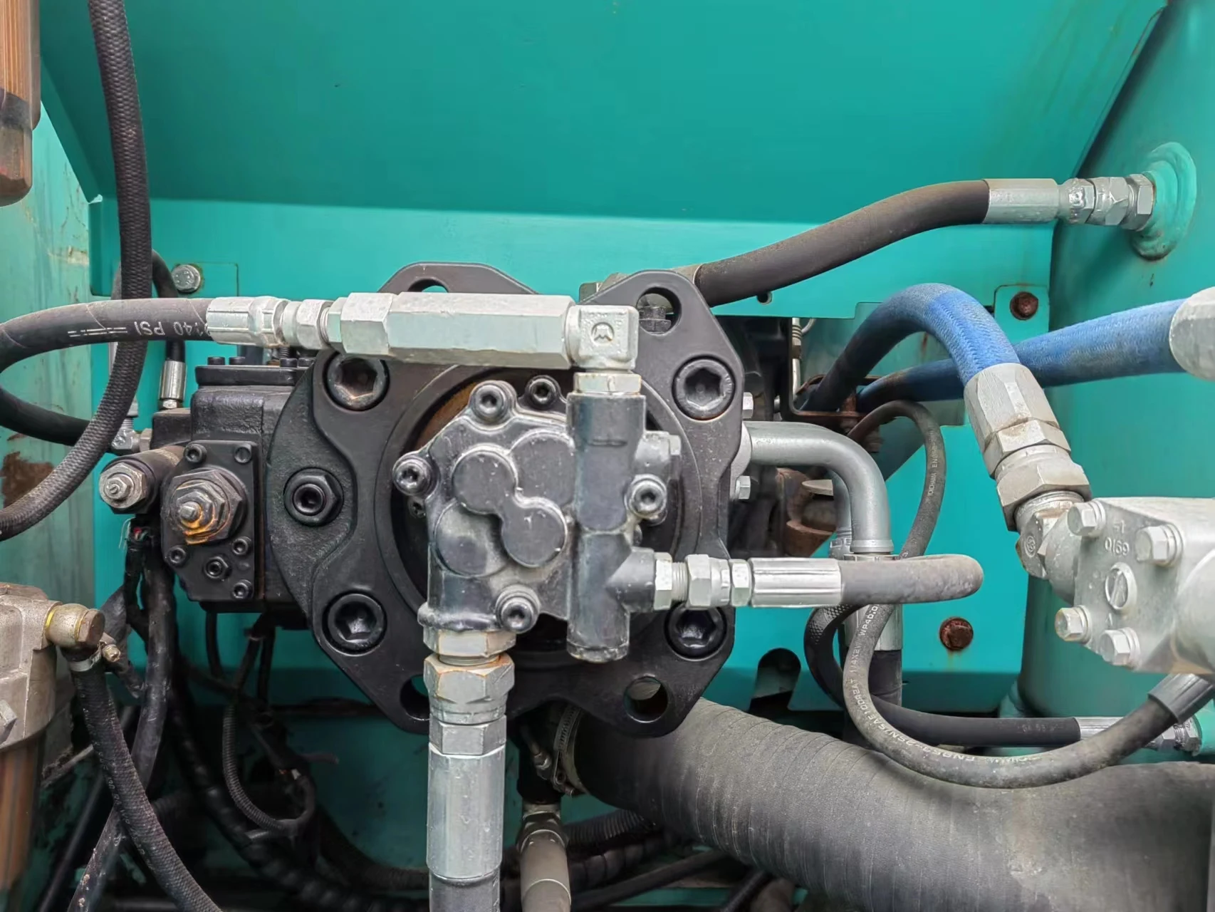 2018 used excavator Kobelco SK210 high efficiency reliable construction equipment SK210LC-8 crawler excavator for sale in China