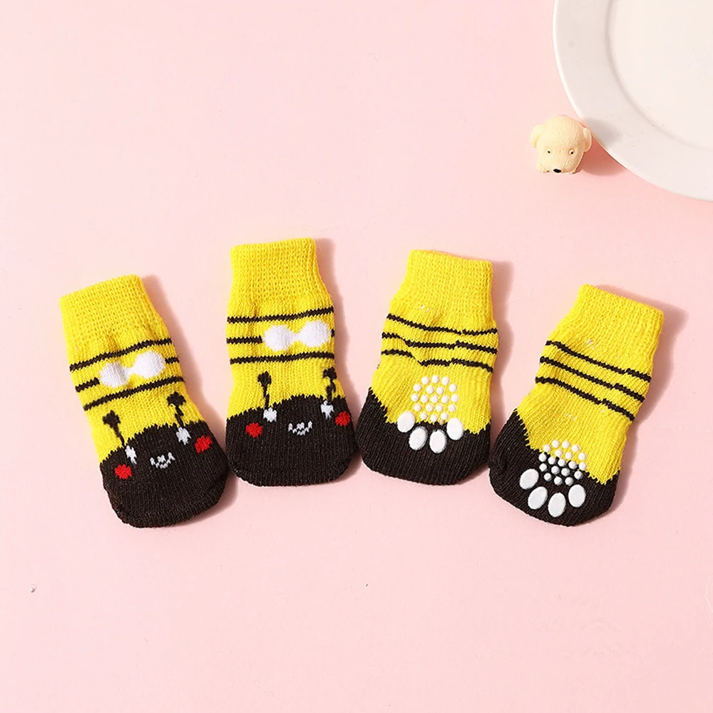 Pet socks non-slip warm cat cute foot cover suitable for small and medium Chihuahua Teddy supplies