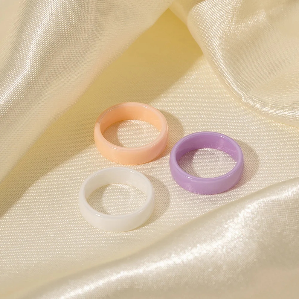 Hypoallergenic 6MM Wide Ceramic Ring Elegent Jewelry Multiple Colours Facet Custom Ceramic Rings For Women