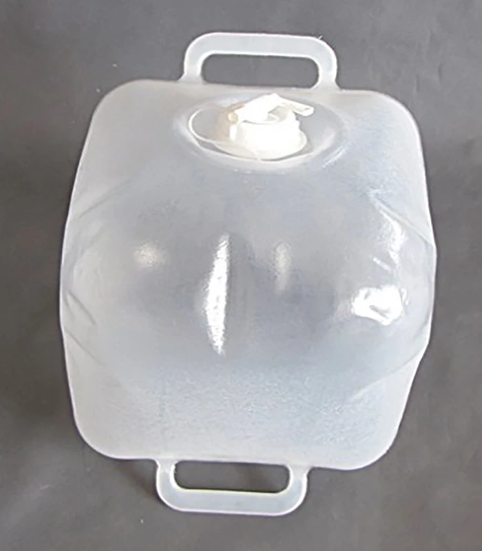 Складной jerrycan квадратной или прямоугольной формы для сбора и хранения бытовой воды