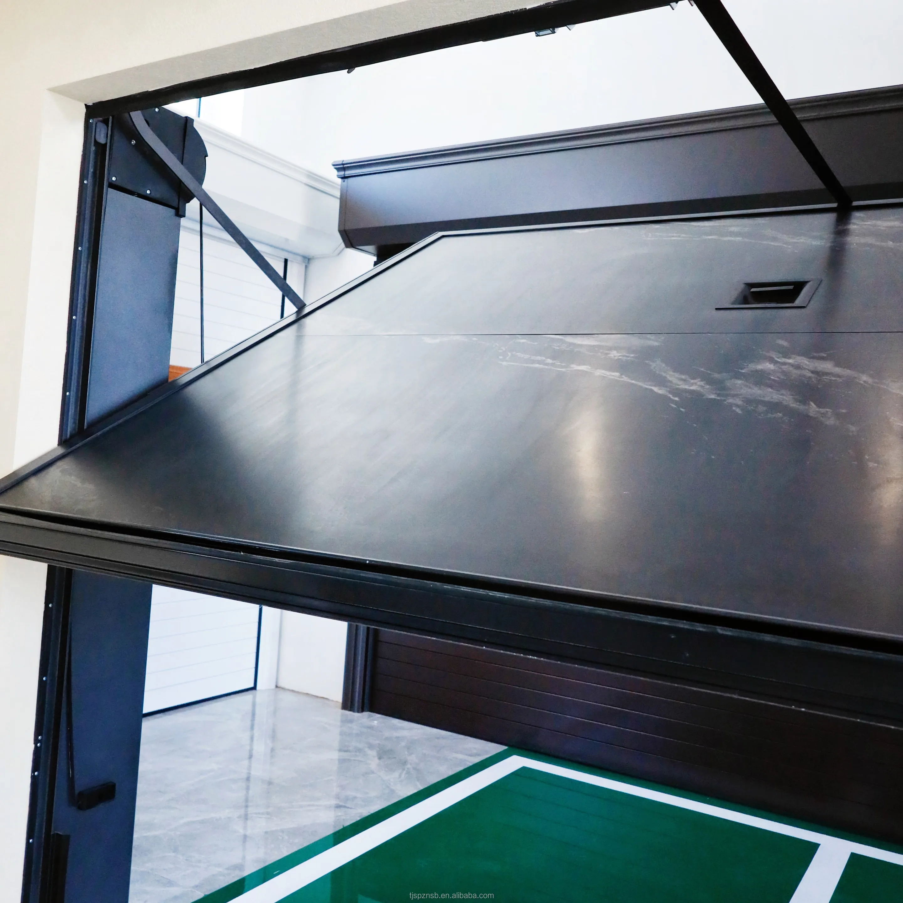 Shunpeng OEM Service Hot-Selling Combined Automatic Garage Door with Sheet Metal and Tinted Aluminum Glass Panels