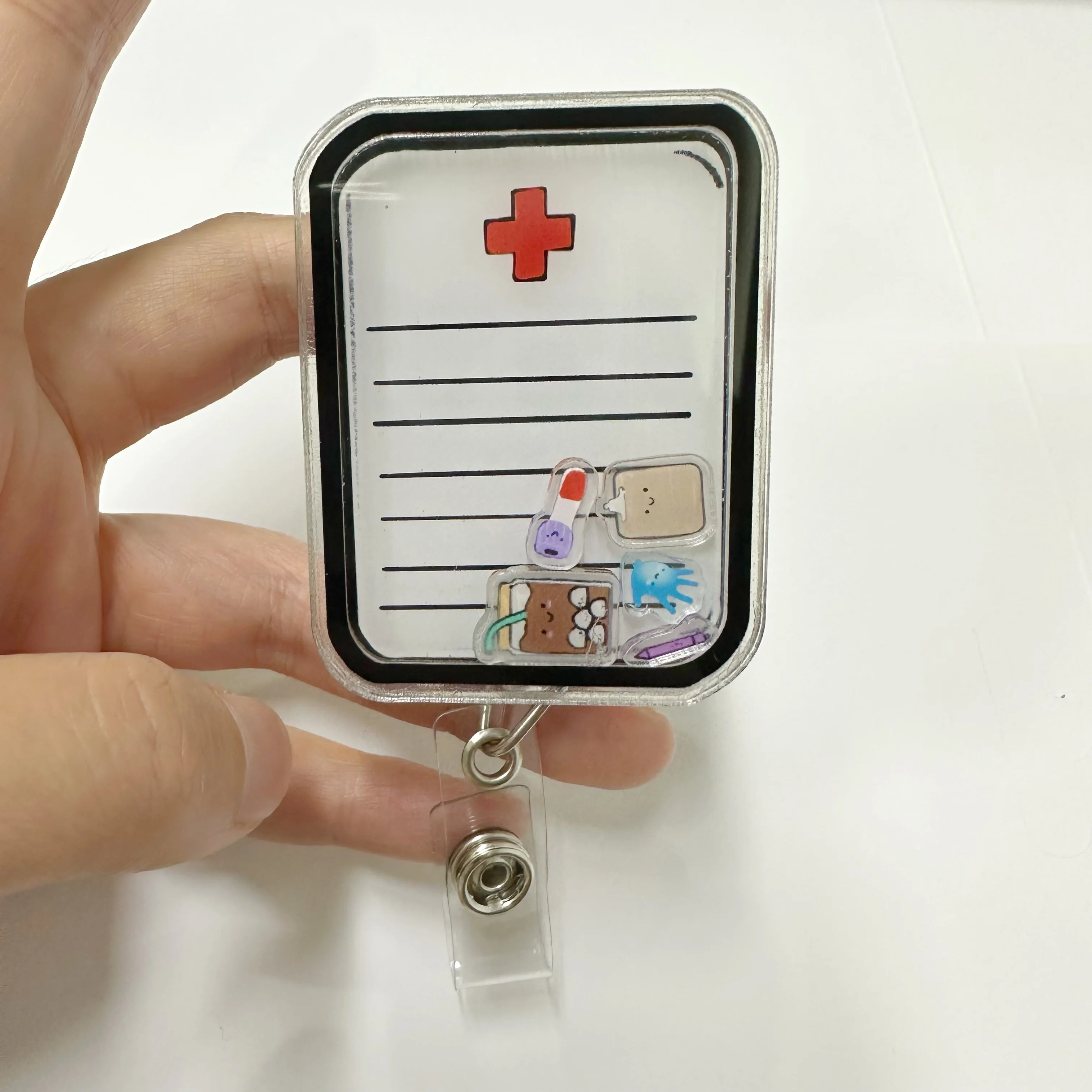 Wholesale custom design nurse accessories retractable acrylic shaker ID name badge reel holder with alligator clip
