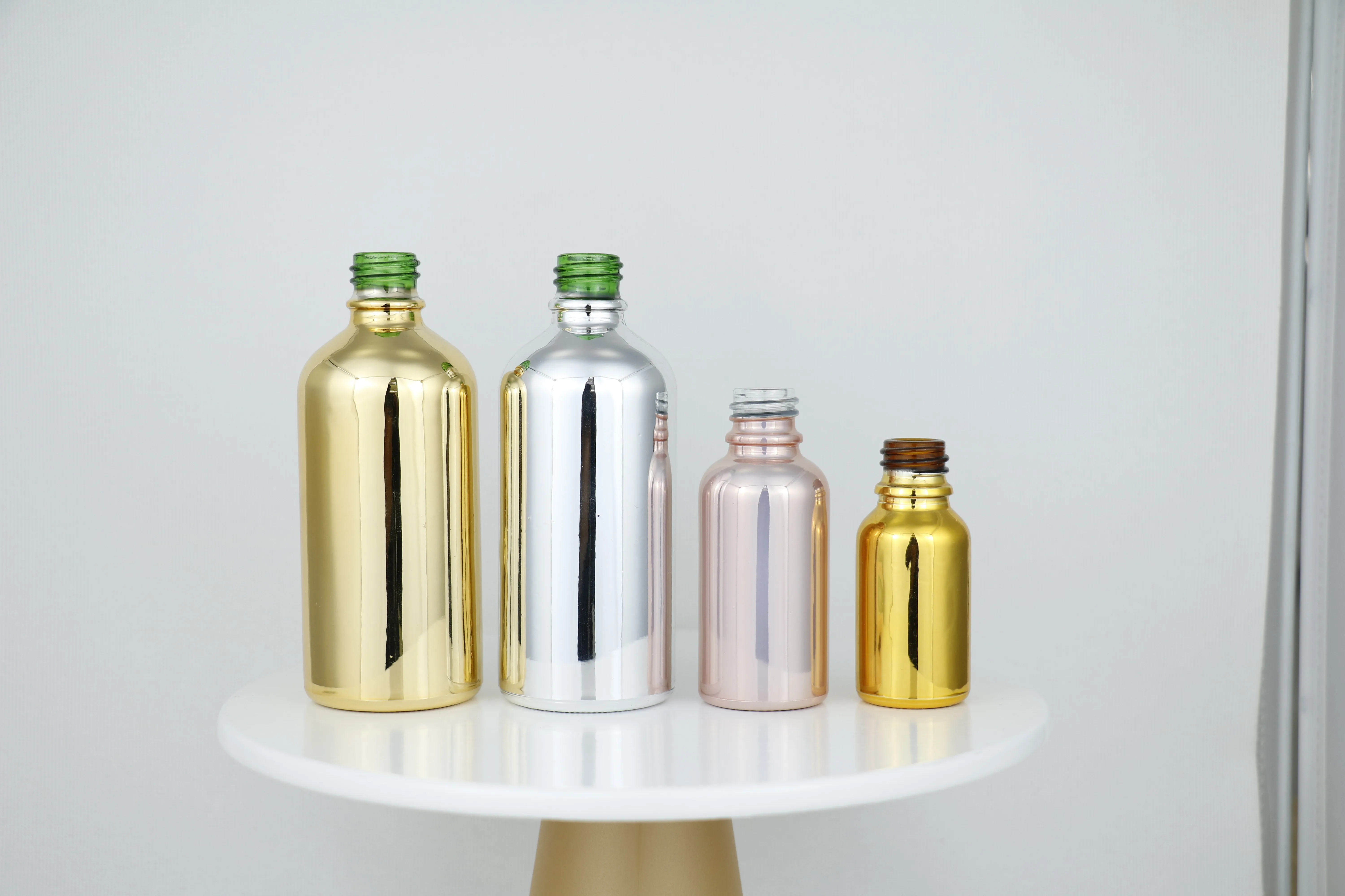 Electroplated Gold Essential Oil Bottle 20ml 30ml 50ml 80ML 100ML Gold Bottle Cosmetics Glass Bottle