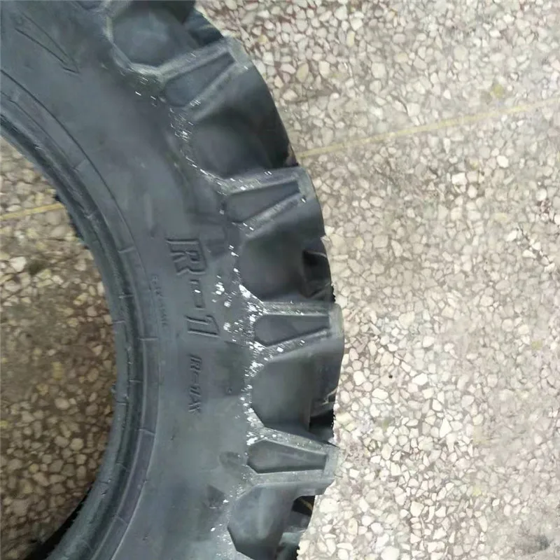 Agricultural tyres 8.00-18 with R-1 pattern