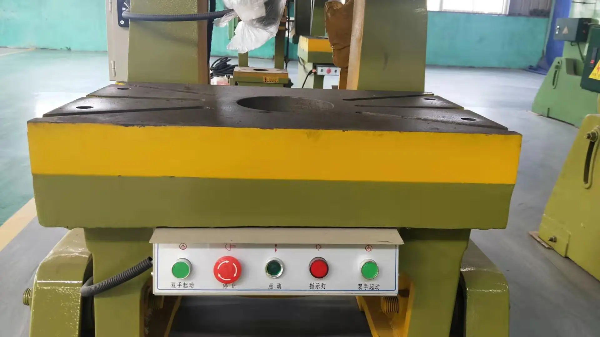 
New designed punch press 35T hydraul power press for sheet metal shape 