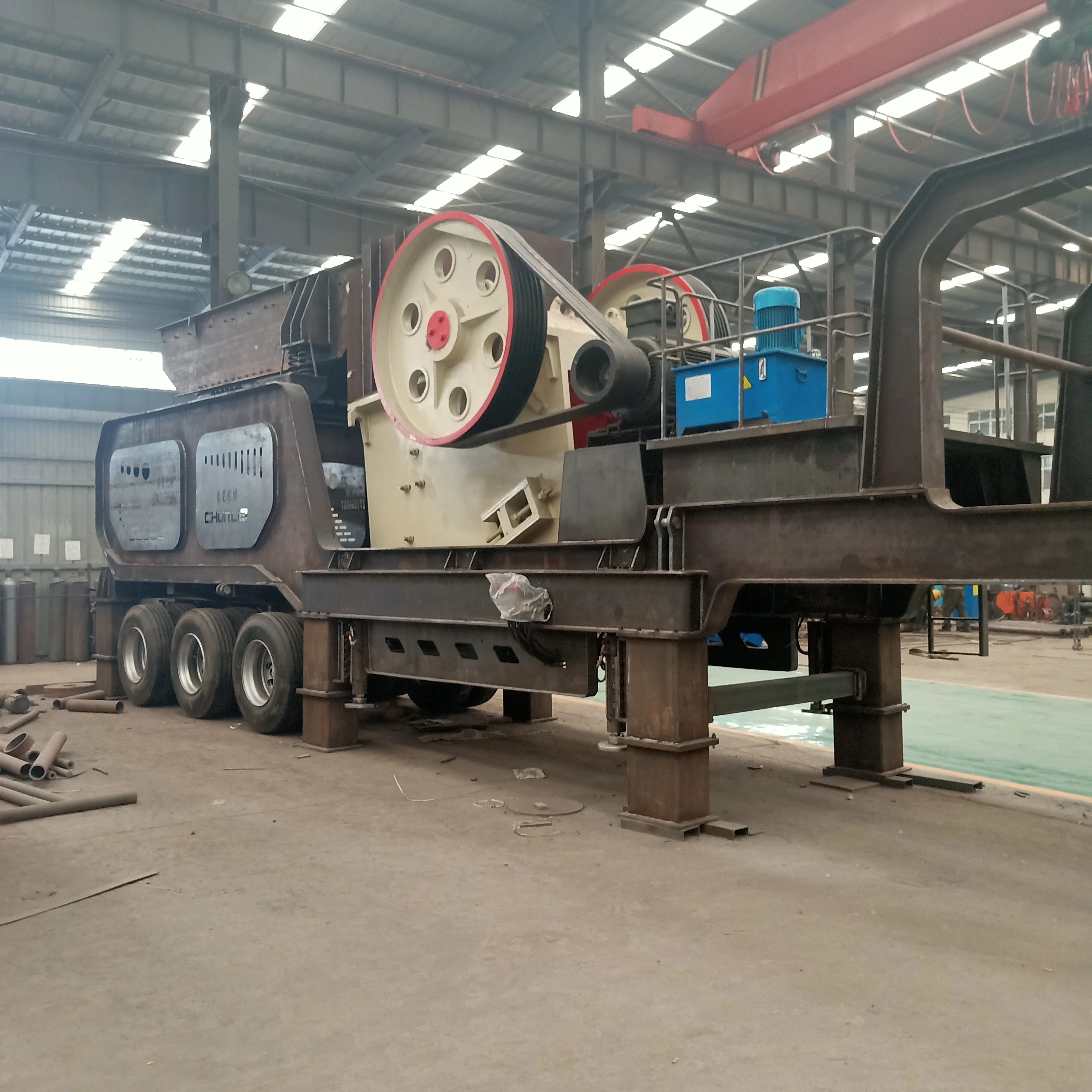 Truck-mounted Crusher for Stone and Quarry Plant