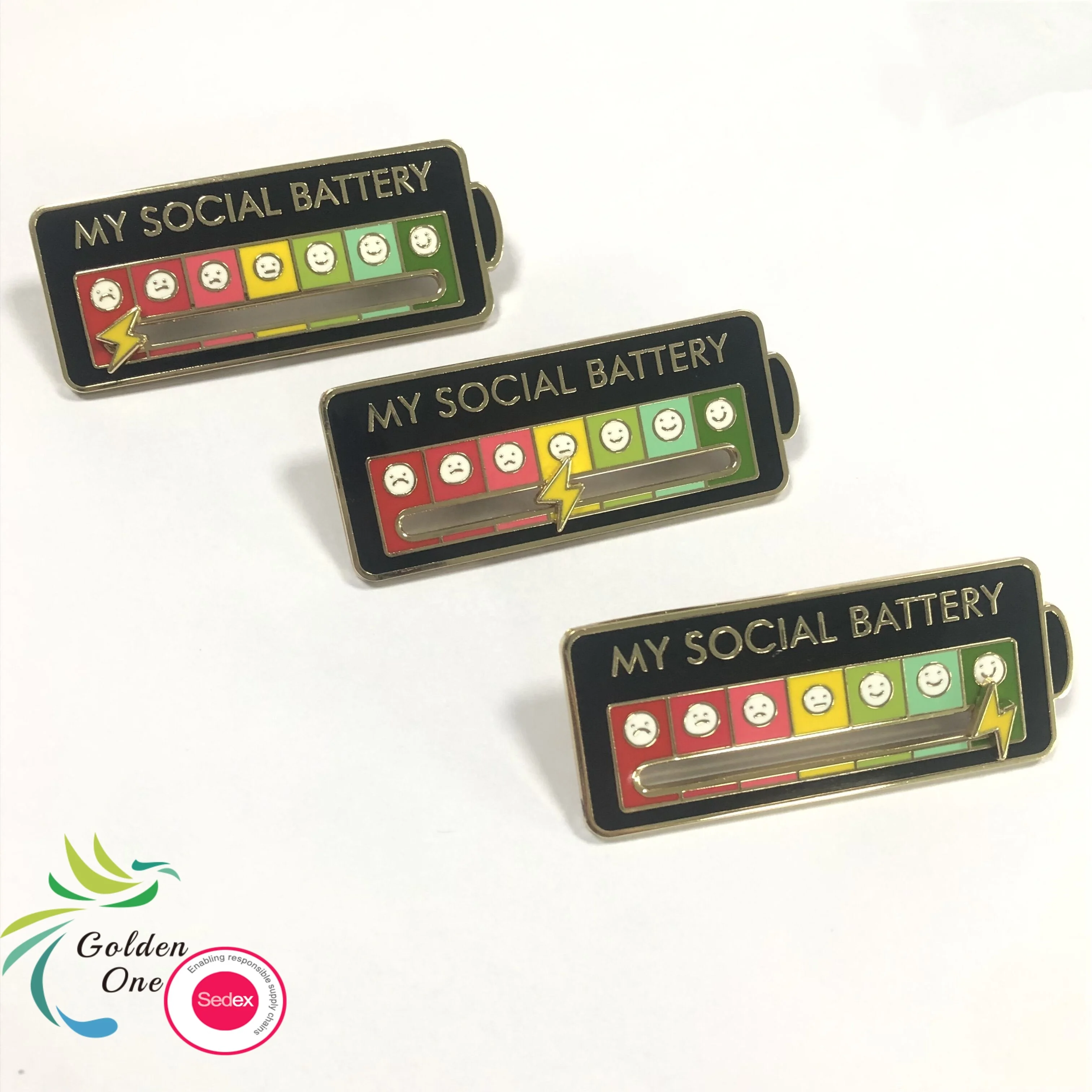 Wholesale Manufacturers Cute Custom Cartoon Smile Smiling Face Logo Stamping Zinc Alloy Gold Silver Plated Metal Enamel Pin