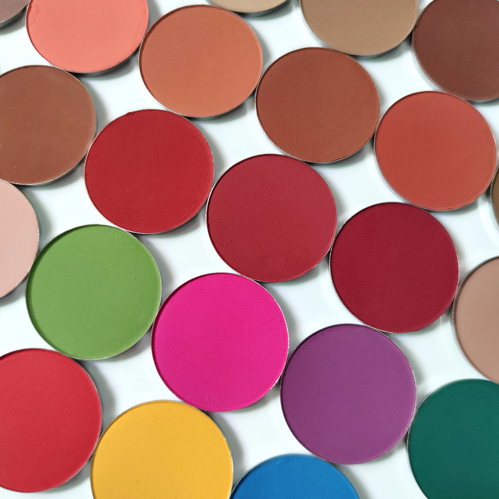 
77 colors pressed glitter eyeshadow palette private label eye shadow 