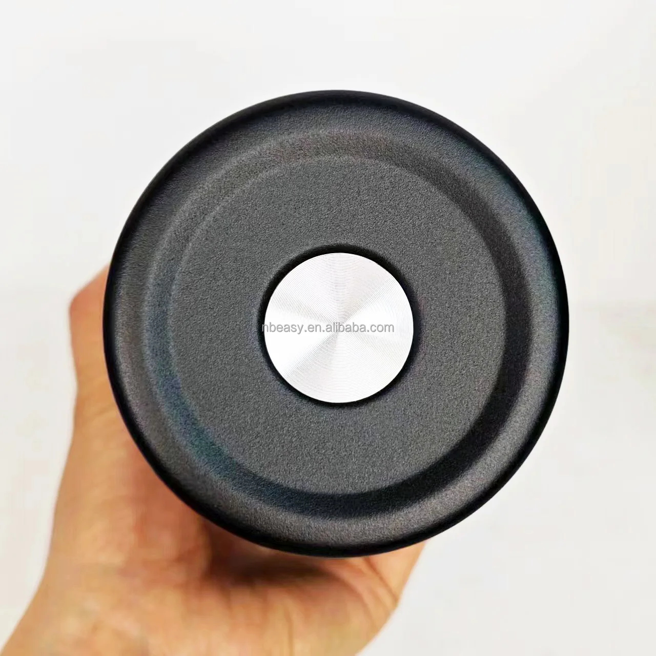 New style low MOQ high quality 24oz Stainless Steel Insulated magnetic lid water bottle