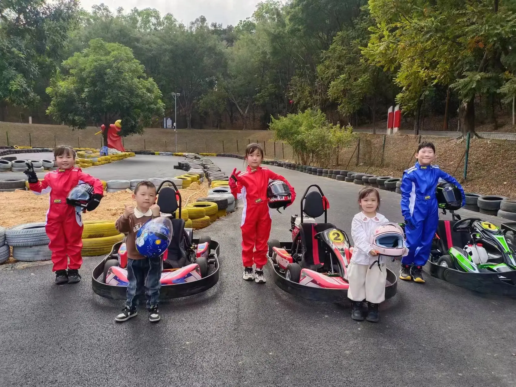 Новейшие дешевые электрические Go Kart Mini Racing Karts для продажи
