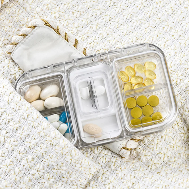 2022Wholesale clear plastic tablet cutting box for home and travel  pill storage