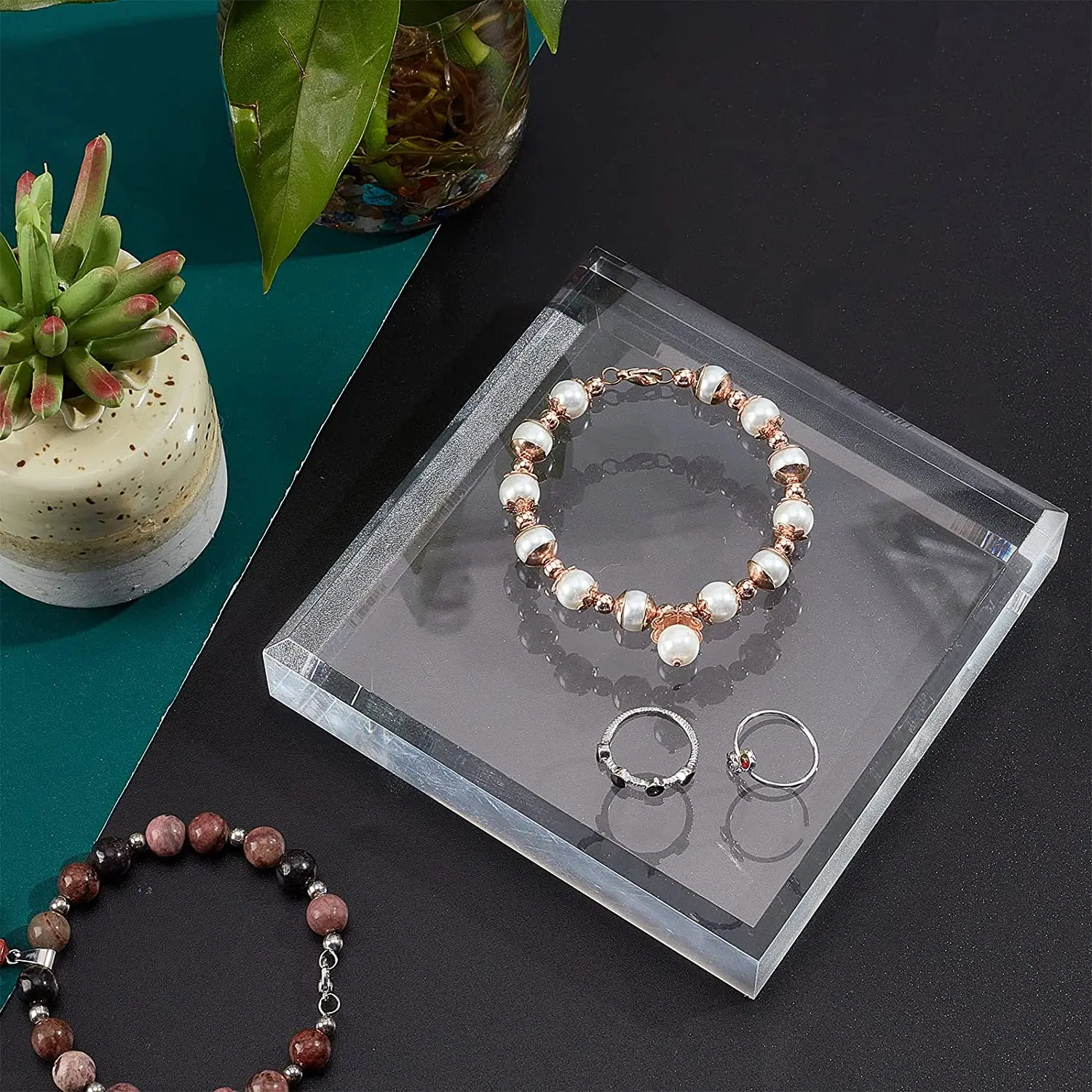 Clear Acrylic Jewelry Display Stand, Custom Acrylic Block Solid Cube Display Stands, Jewelry Display Block Holder