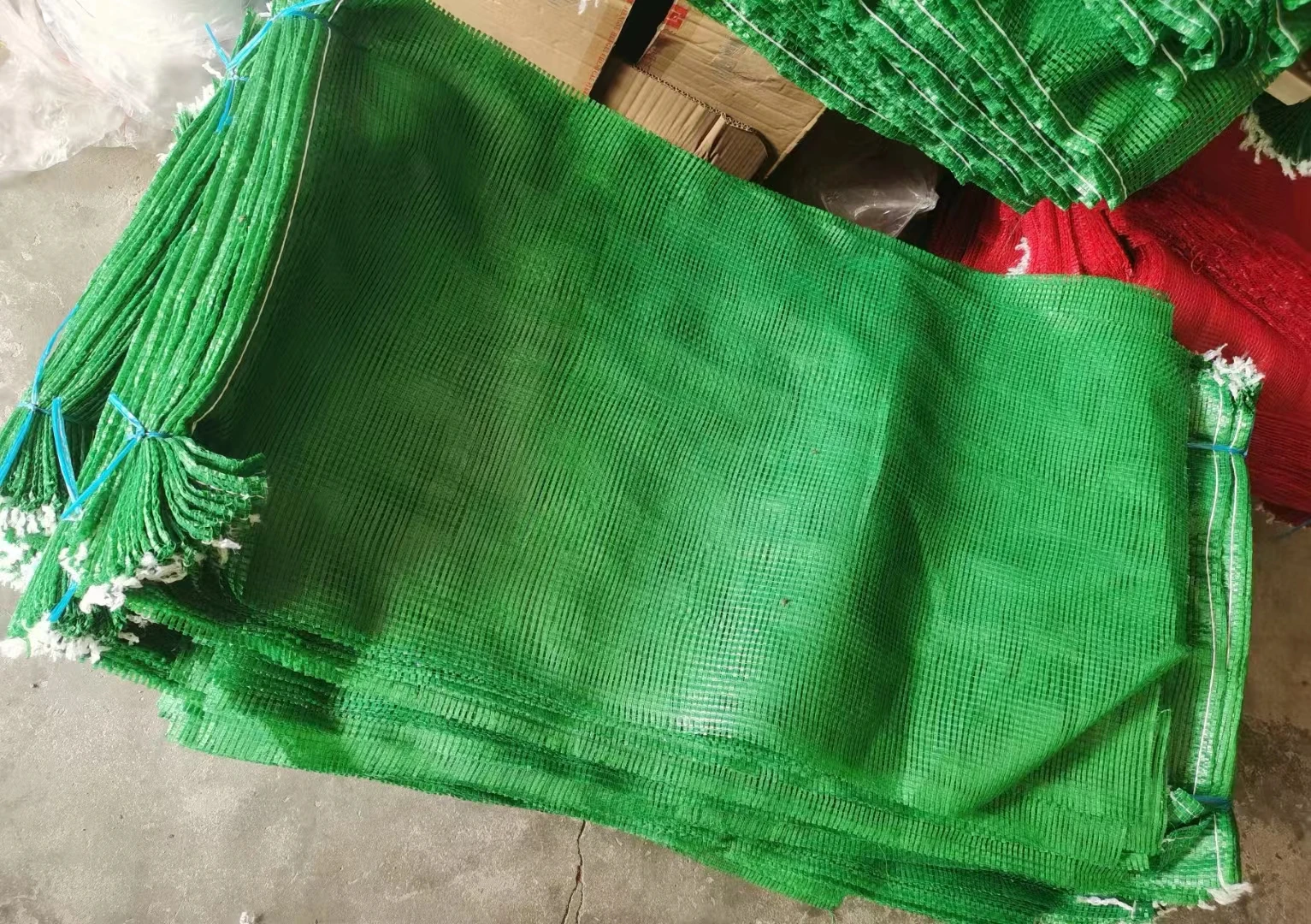 China factory direct sale mesh bag PP PE packaging fruit vegetable and firewood net bag customized size color and logo