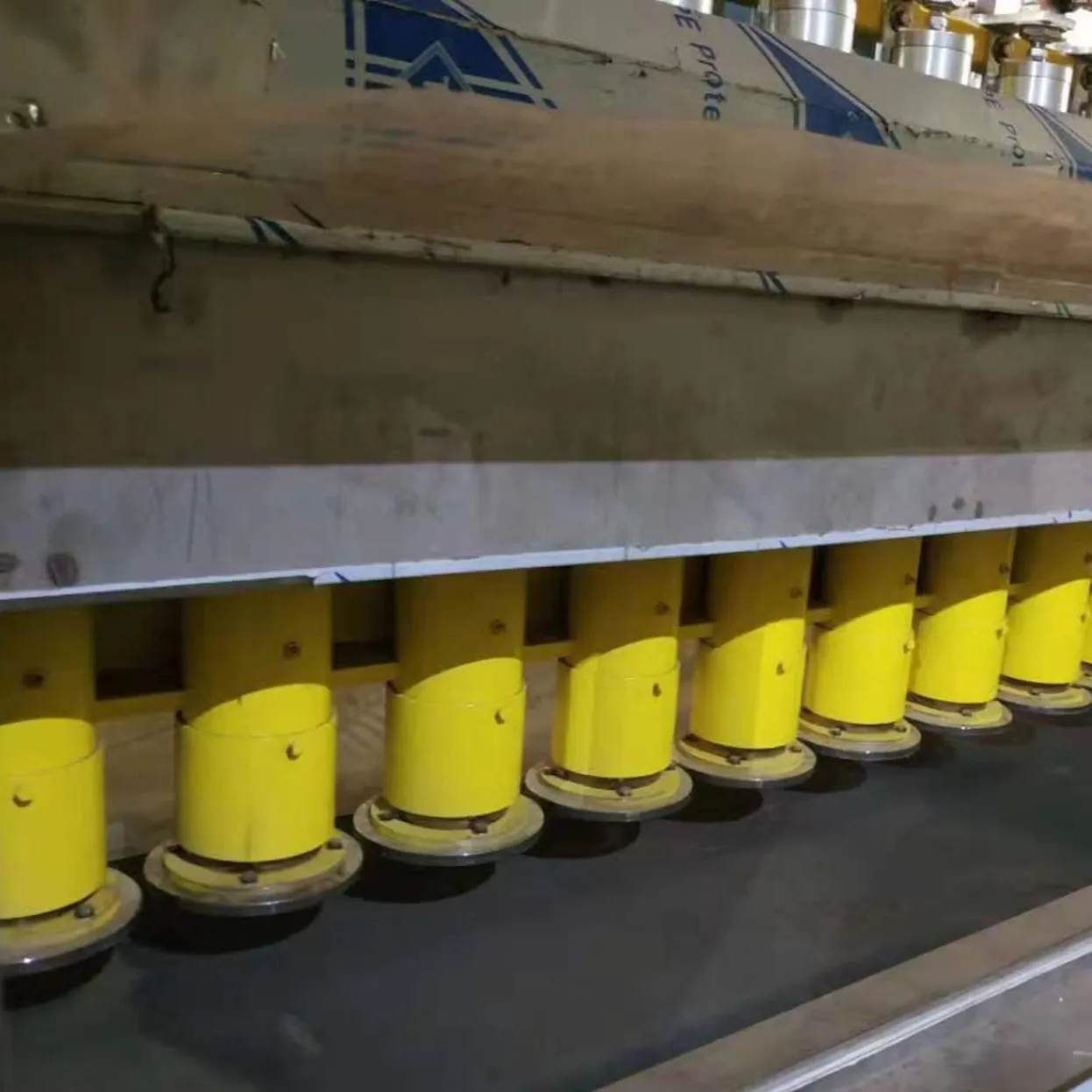 New design Mosaic Machine
12 Machine
Mosaic Stone Polishing 12 14 16 head Grinding Machine with great price