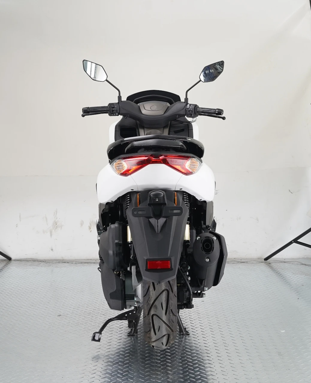 Most Popular NMAX CKD 150cc Gas Scooter Off-Road Racing and Street Legal Air Cooled Engine from China Factory