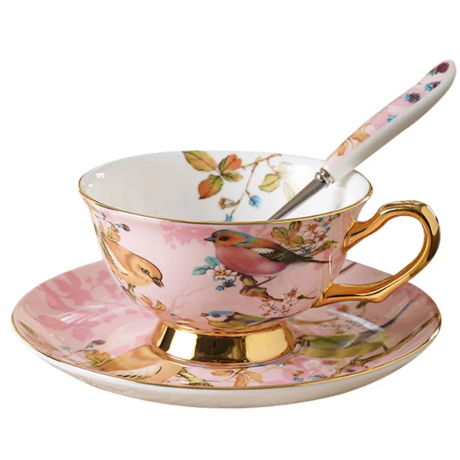 Wholesale Vintage Design Ceramic Fine Bone China Tea Coffee Plates and Cups Sets With Saucer