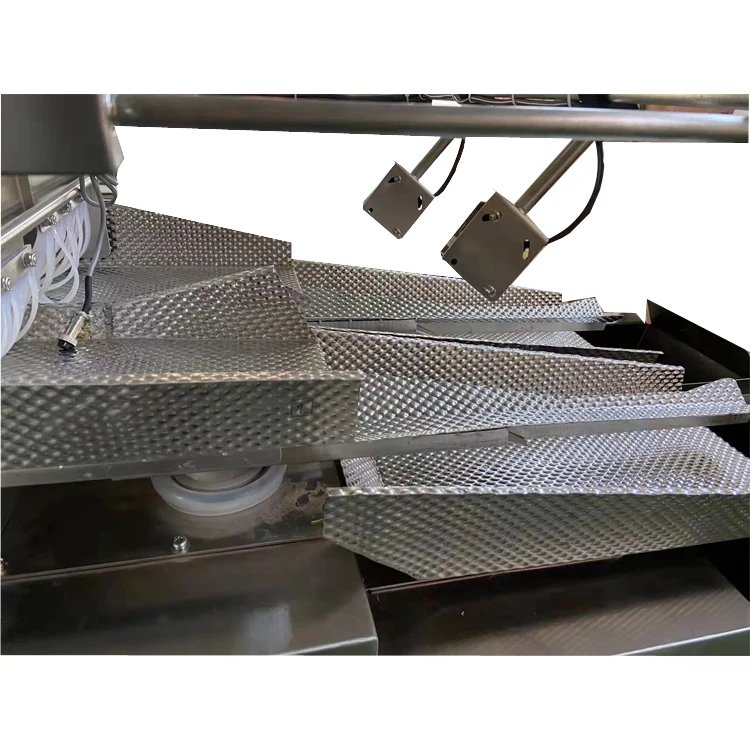 new released  triplex vibrating plates prawn weigher shrimp linear scale 3-4kg large weight weigher