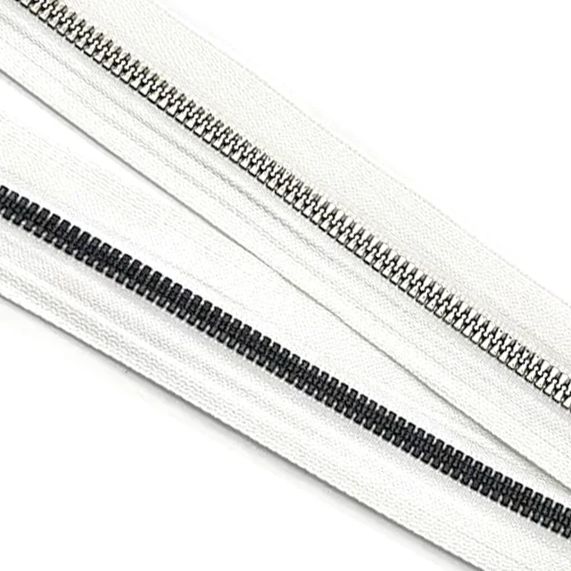 Factory Wholesale 3# 5# 8# Open End Zipper Metallization Film Zipper Chain Paste Gold Silver Film Metal Plastic Resin Zipper