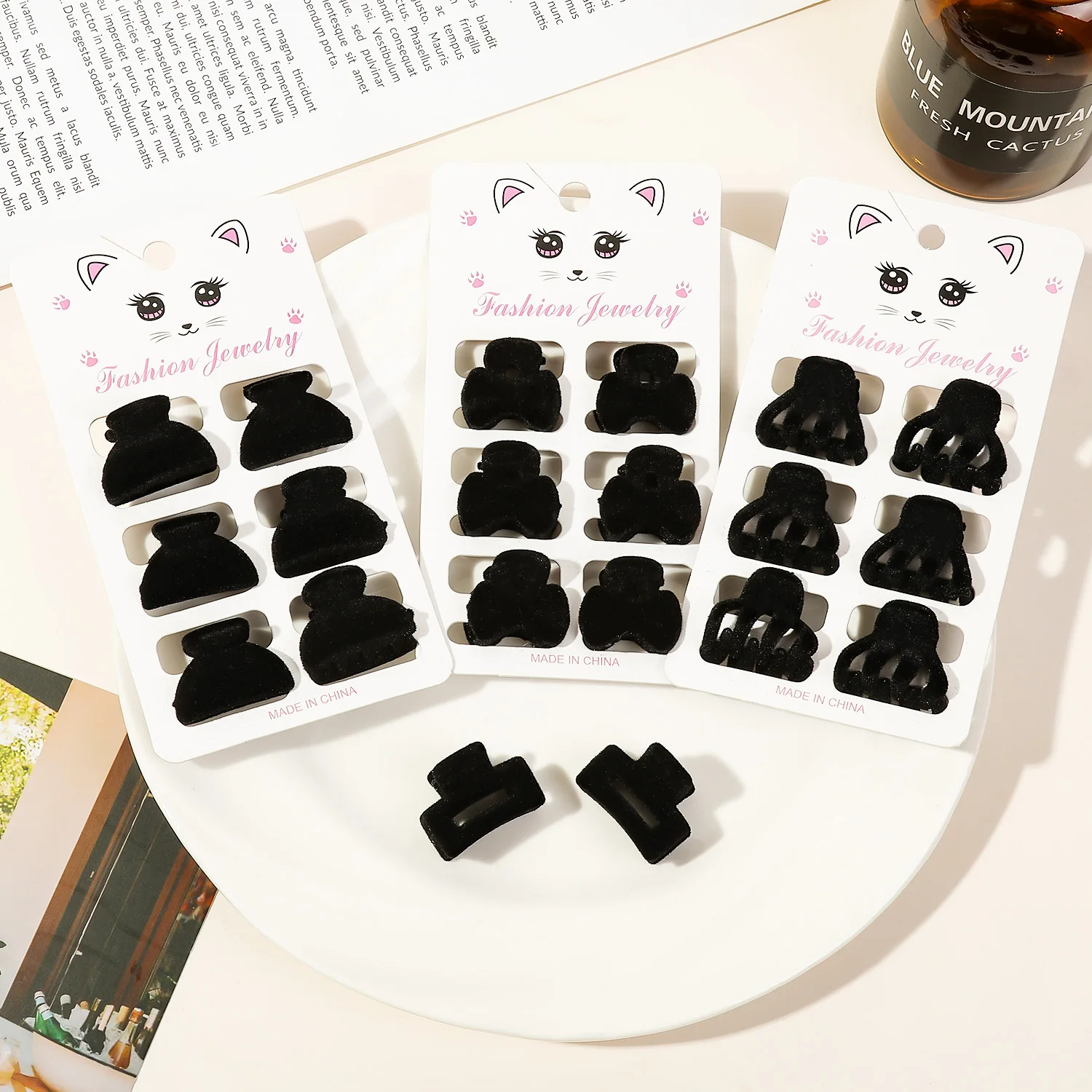 Korean Cute 6pcs/set Mini Flocking Plastic Hair Claws Geometric Flower Butterfly Hair Clips Set for Girls Women Accessories