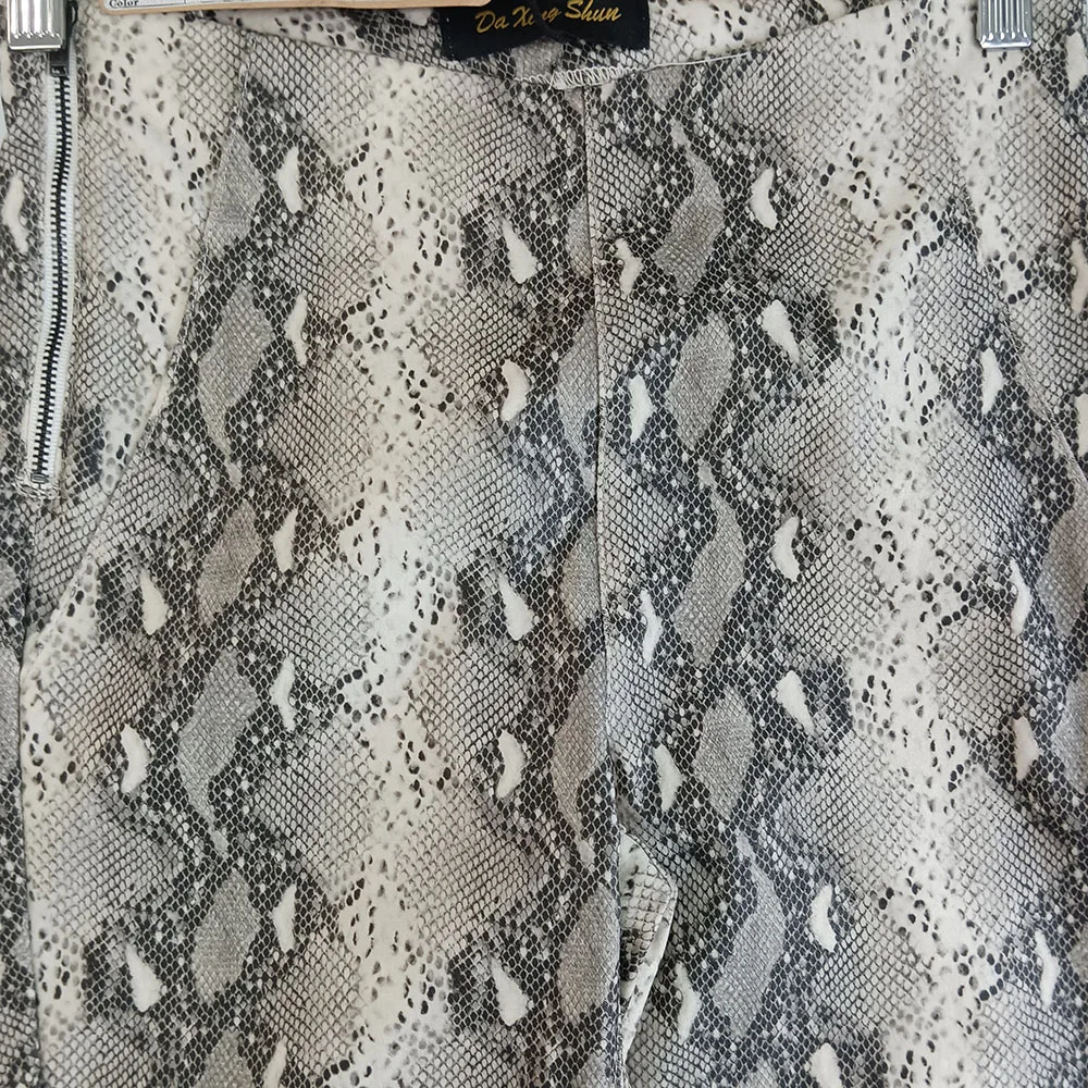 cheap price 7.9 oz slub black white denim fabric for jeans