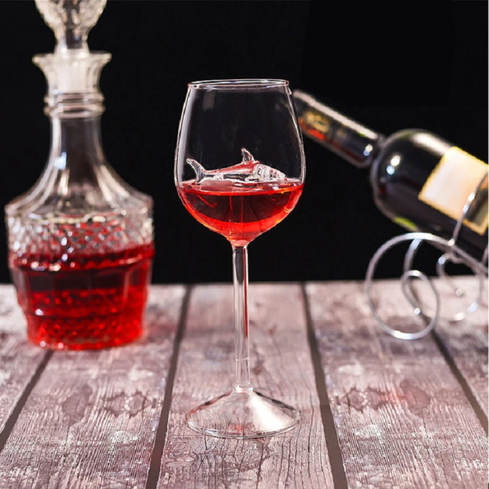 
We Love Animals NEW Hot Selling Novelty Shark Wine Goblet Shark Wine Glasses 