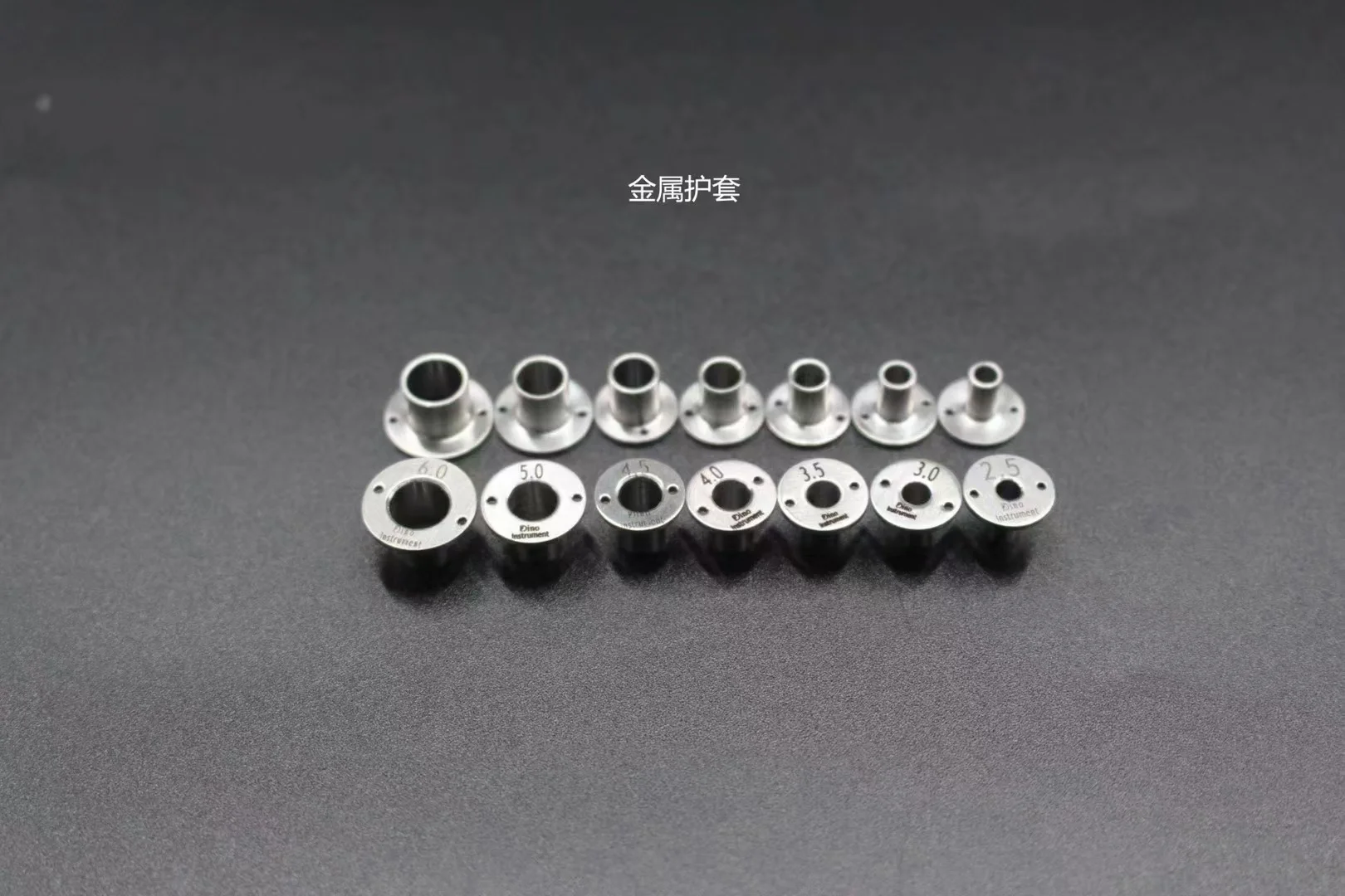 The plastic surgery liposuction surgery uses the Silica Gel protective cover