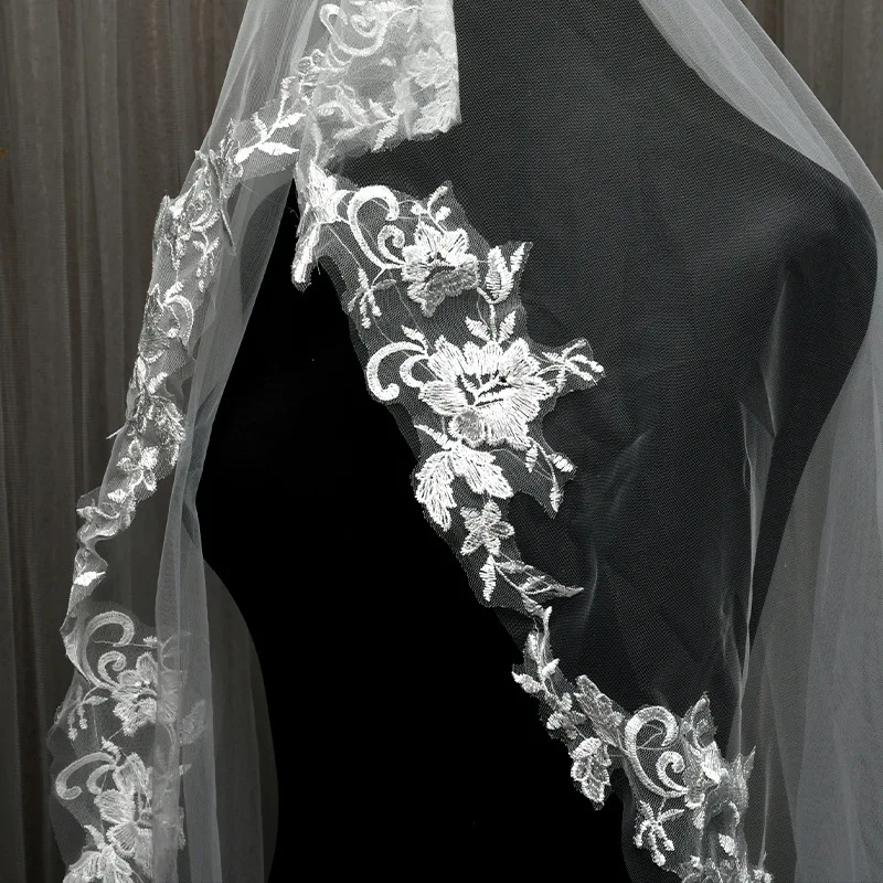 ROMANTIC Luxury Bridal Veils Cathedral Length Long White Ivory Lace Wedding Veils With Comb