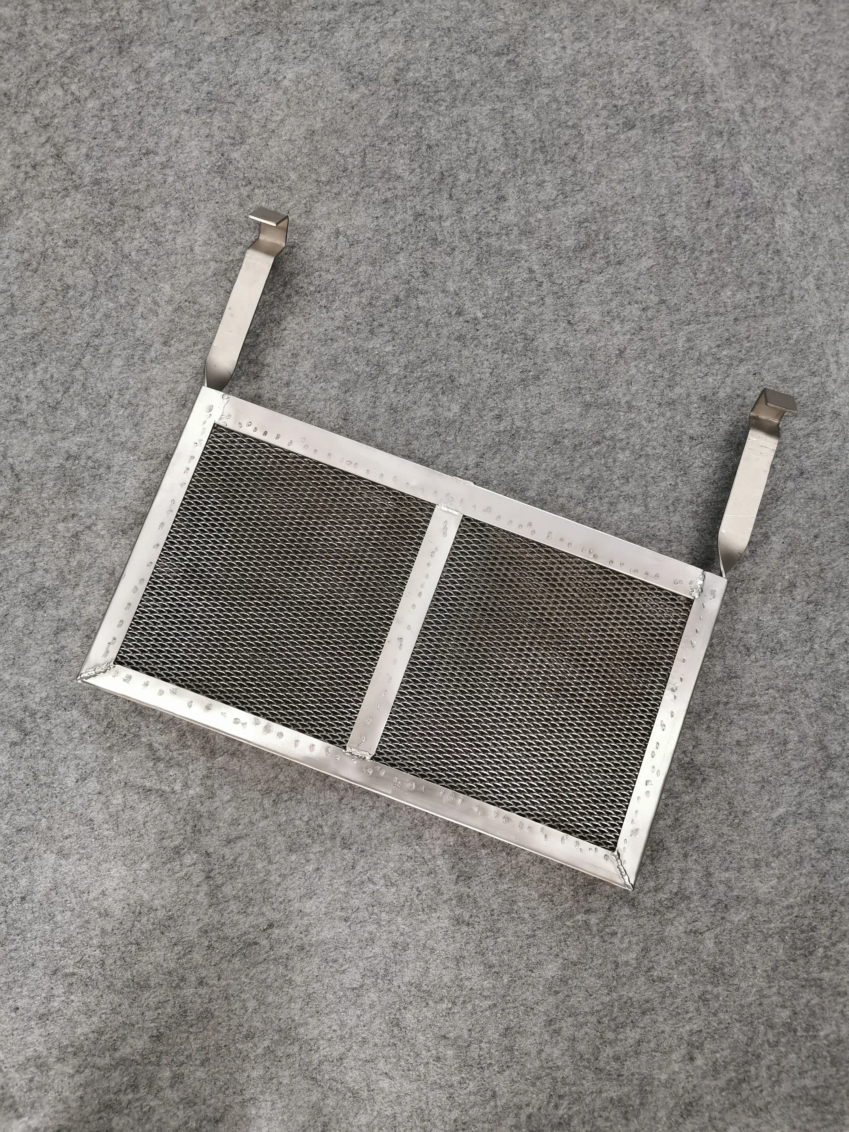 Customized Plating PCB Industrial factory price Gr1 titanium anodizing rack titanium anode basket  industry