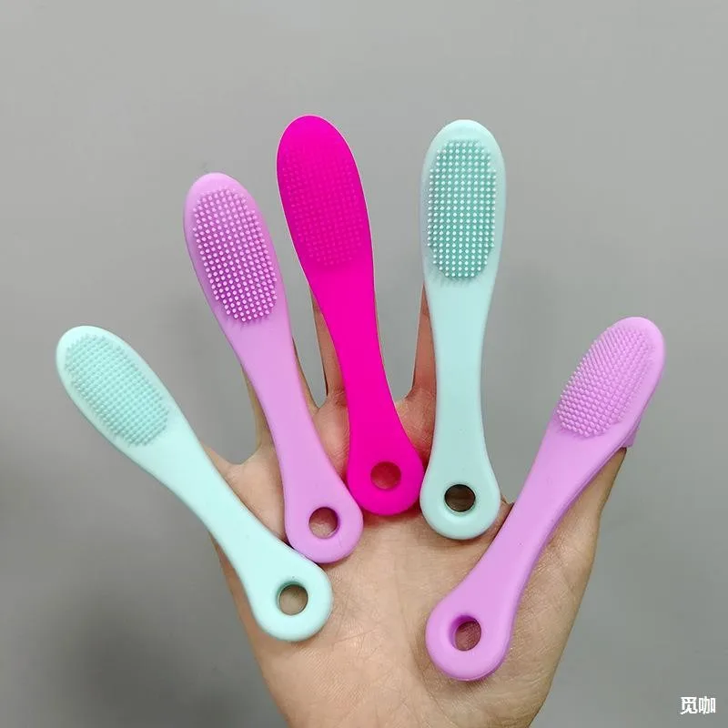 10cm Silicone nose brush manual thumb washing brush black head cleanser facial cleaning brush