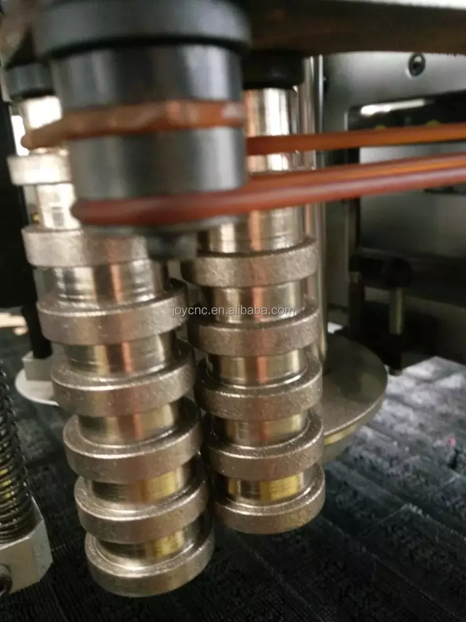 Auto Garment Mass Production Cutting Machine for School Uniforms Workwear Sportswear Yoga Clothing