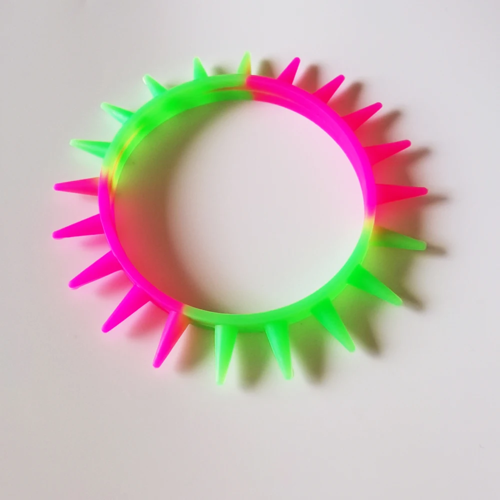 Wholesale Ecco-frendly charm spiky Egypt Silicone Wristband