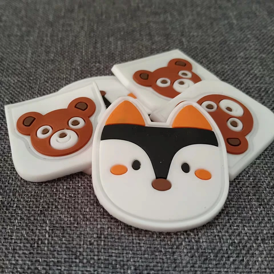 100% материал из жидкого силиконового каучука подходит для силиконовой этикетки на одежде, обуви и рисунке одежды.