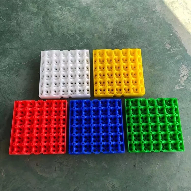 Wholesale 30 cell egg tray colorful plastic egg tray 30 holes for sale packing egg for transport