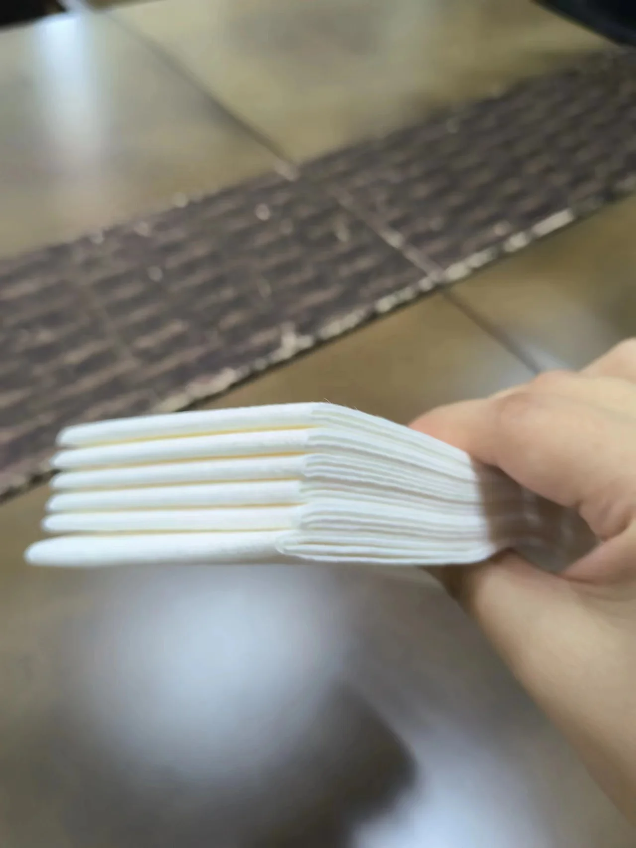 AIRLAID NAPKIN,  55gsm 1/4 or 1/8