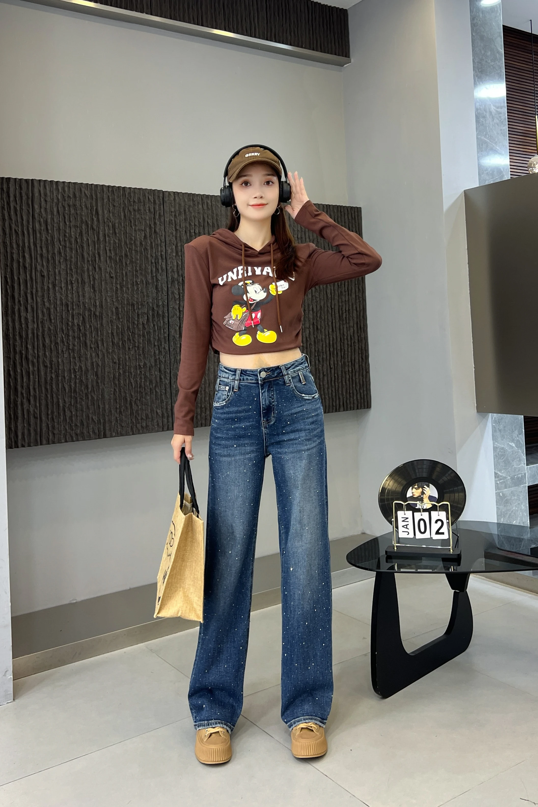Fashionable High Waist womens jeans Slim Rhinestone Denim Jeans Wide Leg Jeans For Women