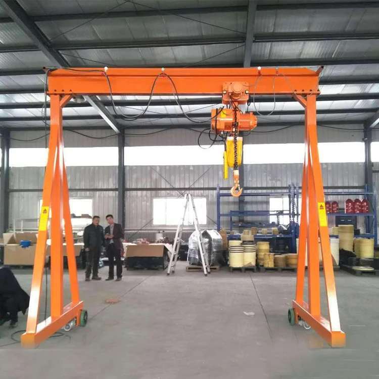 mobile portable gantry crane to move goods easily