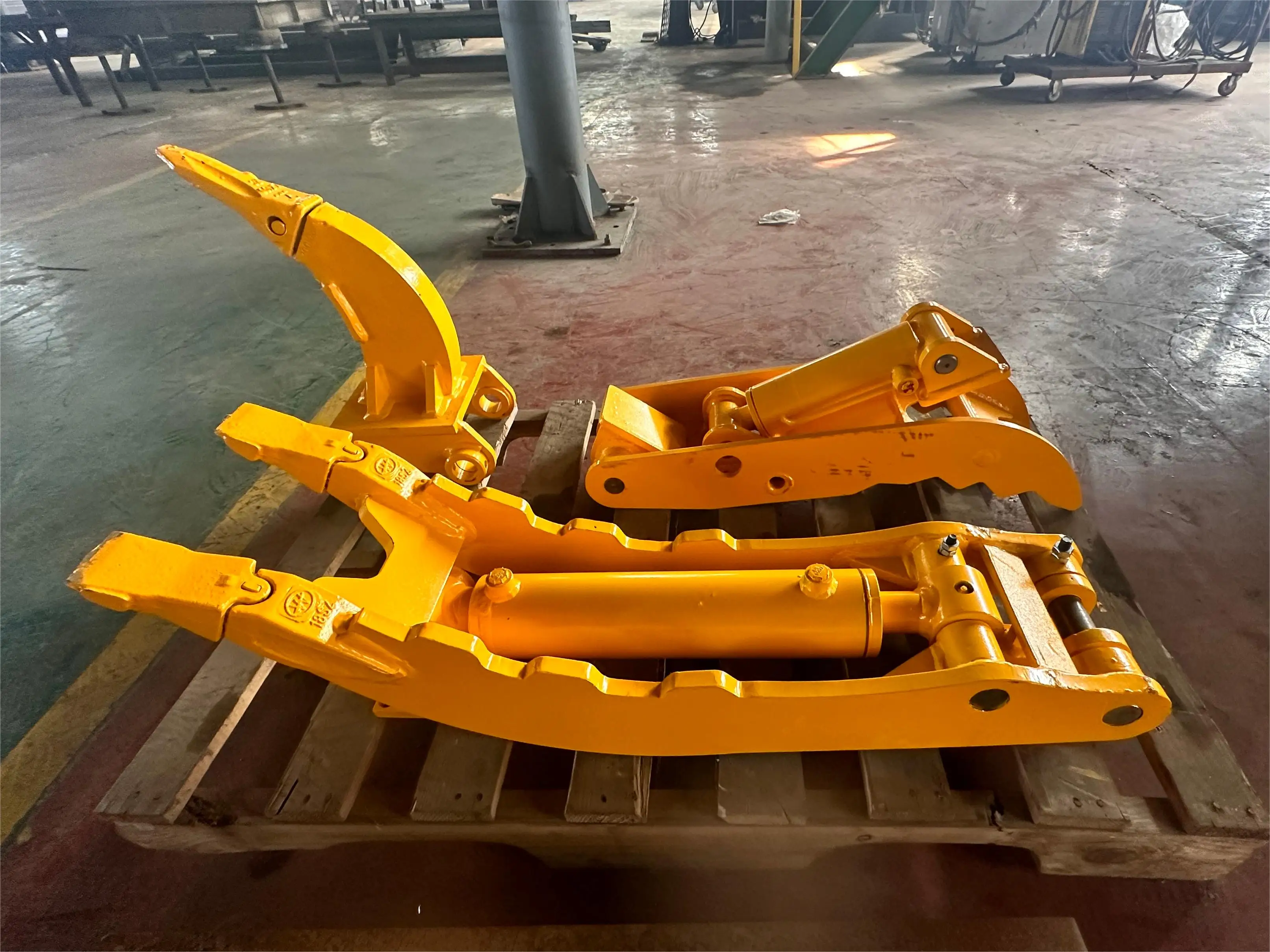 Construction Machinery Attachments Excavator Hydraulic Thumb Bucket Grab Bucket For Excavator Made In China