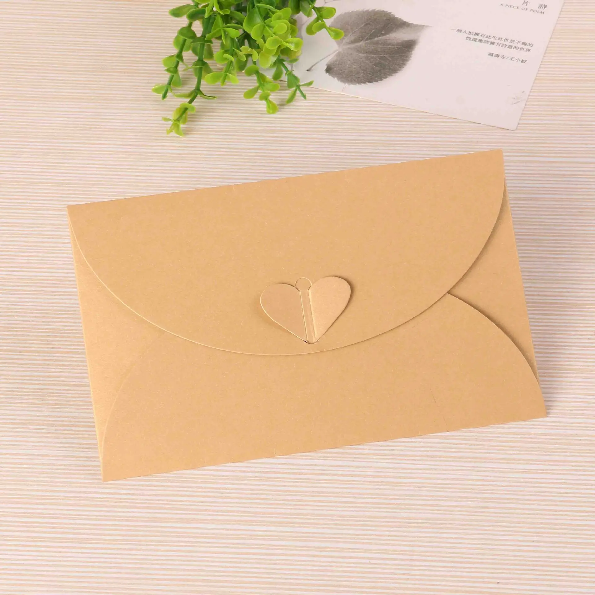 Wholesale love button pearl paper envelope thickened postcard envelope Romantic letter invitation letter business envelope
