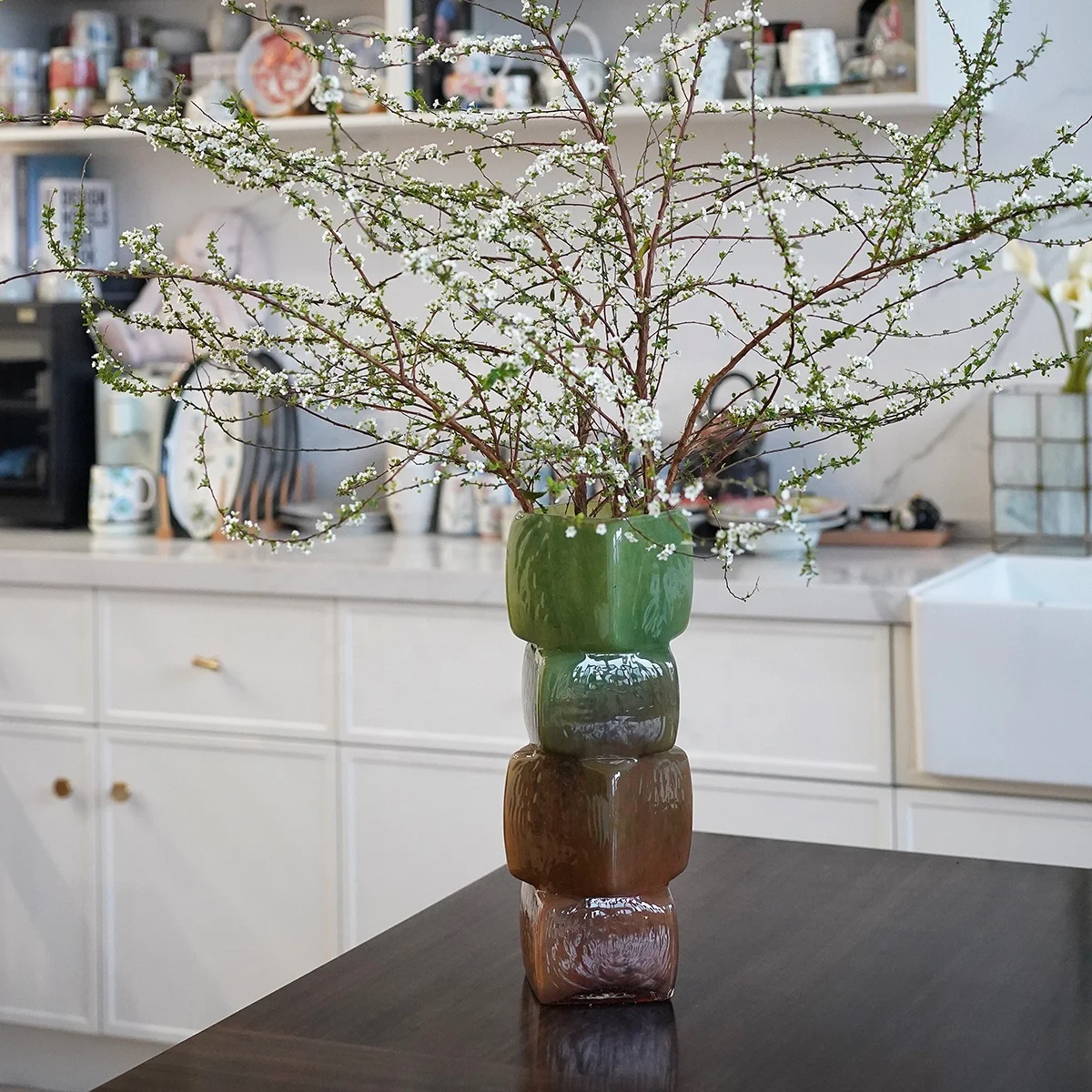 Bixuan Handblown Glass Vase Geometrical Cube Sugars Cream Colorful Home Decor Table Centerpieces Glass Flower Arrangement Vases