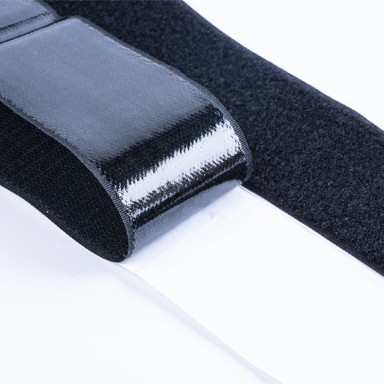 Good Quality Strong Strength Hook and Loop Strap with Buckle Bags Soft Nice White OEM Customized Nylon hook and loop tapes